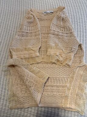 Zara Beige Crochet Fringe Pullover